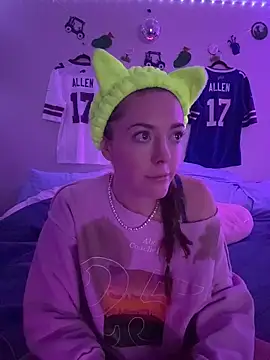 Snapshot of babygingerboo chatting on April 2026 08:20:01 AM babygingerboo online show from April 2026 08:20:01 AM