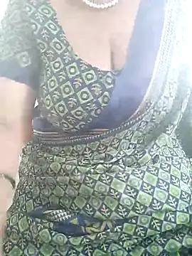 Snapshot of tami_lavanya chatting on November 2025 04:12:01 AM tami lavanya online show from November 2025 04:12:01 AM