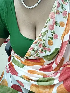 Snapshot of tami_lavanya chatting on November 2025 07:01:02 PM tami lavanya online show from November 2025 07:01:02 PM