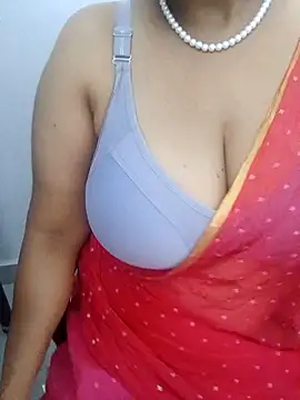 Snapshot of tami_lavanya chatting on April 2026 03:33:01 AM tami lavanya online show from April 2026 03:33:01 AM