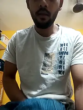 Snapshot of mayur_raaje chatting on April 2026 09:52:02 AM mayur raaje online show from April 2026 09:52:02 AM