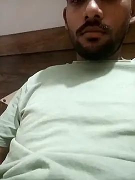 Snapshot of mayur_raaje chatting on June 2026 03:33:01 AM mayur raaje online show from June 2026 03:33:01 AM
