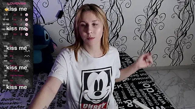 RoyAngela online show from November 2025 01:54:02 PM