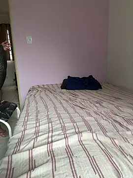 Snapshot of mermaidblue chatting on April 2026 02:17:02 PM mermaidblue online show from April 2026 02:17:02 PM