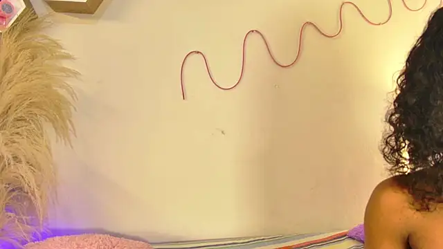 tatixxxvega online show from October 2025 01:25:01 PM