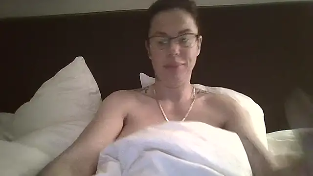Snapshot of sexygilf82 chatting on March 2026 11:01:01 PM sexygilf82 online show from March 2026 11:01:01 PM