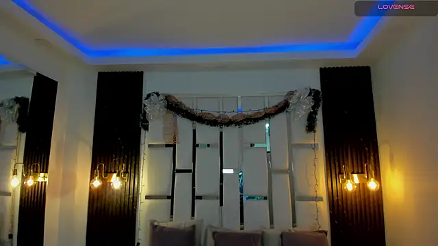  emma willliams  online show from December 2025 01:38:01 PM