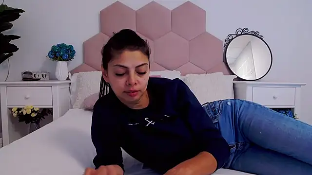 Snapshot of LadyLiia chatting on January 2025 05:17:02 AM LadyLiia online show from January 2025 05:17:02 AM