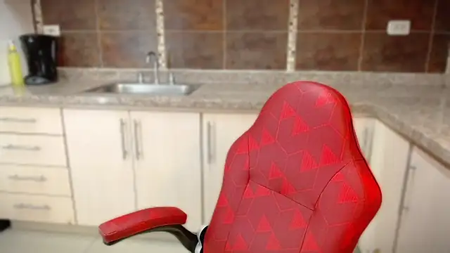 ValentinaMillers  online show from September 2025 03:28:01 PM