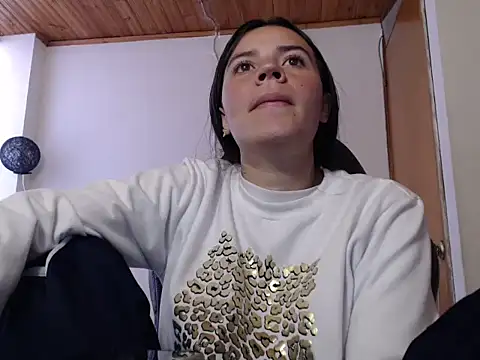 Skylar Serenity online show from October 2025 07:27:02 PM