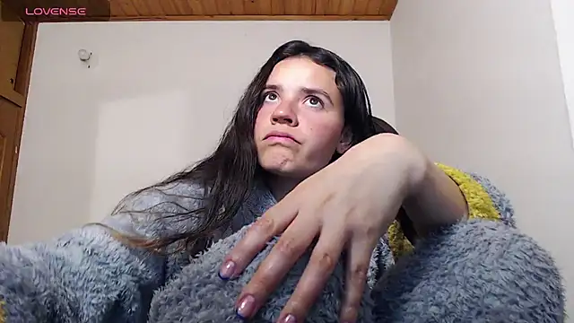 Skylar Serenity online show from November 2025 12:03:02 AM