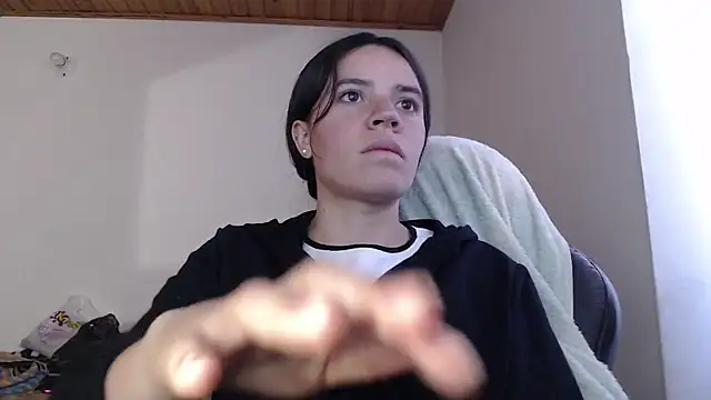 Skylar Serenity online show from December 2025 08:13:01 PM