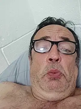 Snapshot of Txacas chatting on September 2025 04:22:01 AM Txacas online show from September 2025 04:22:01 AM