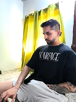 Snapshot of giannis090 chatting on March 2026 08:37:01 PM giannis090 online show from March 2026 08:37:01 PM