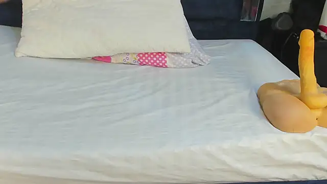 VanessaHard as online show from February 2026 07:37:01 PM