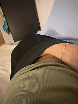 Snapshot of yesirrrr111 chatting on March 2026 04:10:01 PM yesirrrr111 online show from March 2026 04:10:01 PM