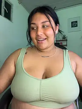 Snapshot of Nicky-222 chatting on April 2026 02:06:01 AM Nicky-222 online show from April 2026 02:06:01 AM