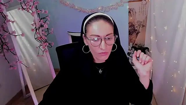 Snapshot of Aurora_Loveu chatting on April 2026 01:57:02 PM Aurora Loveu online show from April 2026 01:57:02 PM