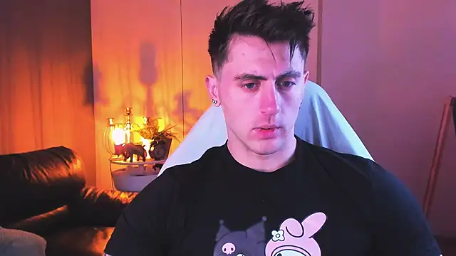 Oscar Miller  online show from October 2025 09:23:01 PM