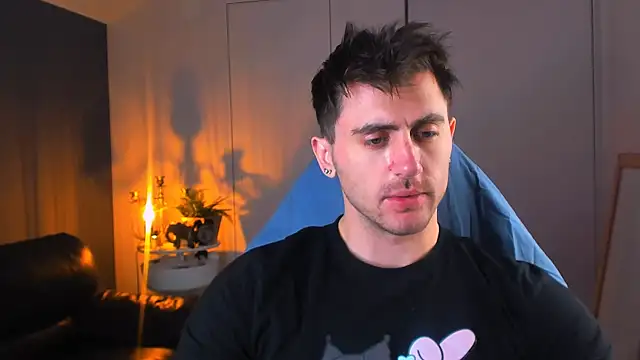 Oscar Miller  online show from October 2025 08:53:02 PM