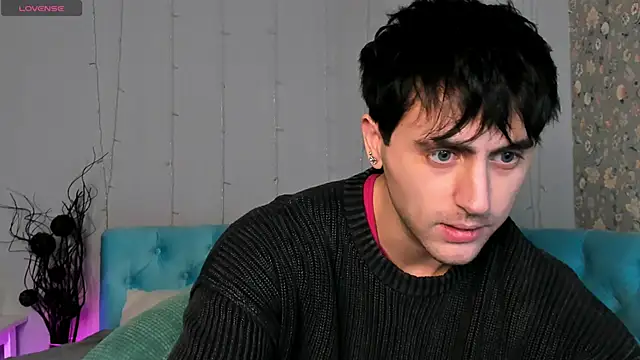 Oscar Miller  online show from February 2026 09:07:01 PM