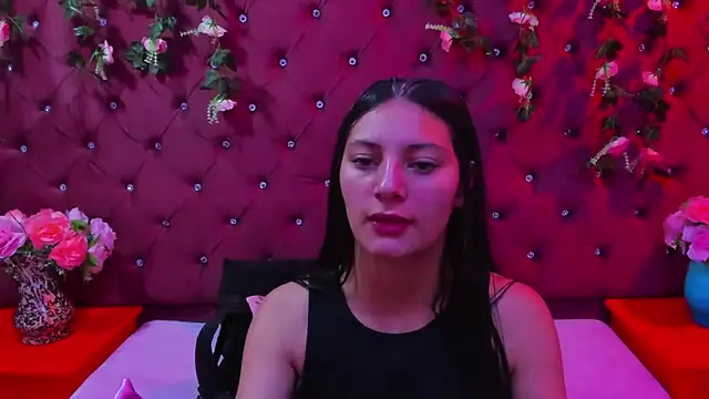  Luna Bennett online show from November 2025 01:20:01 PM