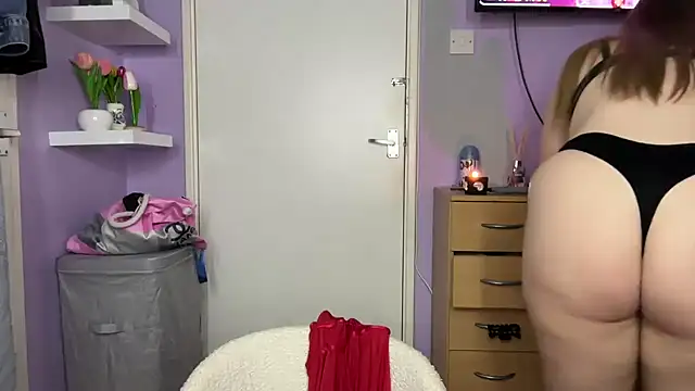 SexySashaxox online show from April 2026 06:37:01 PM