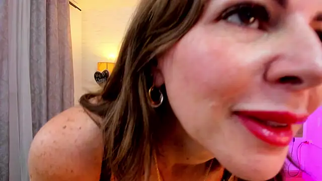 Snapshot of JenniferAuriston chatting on June 2026 09:17:01 PM JenniferAuriston online show from June 2026 09:17:01 PM