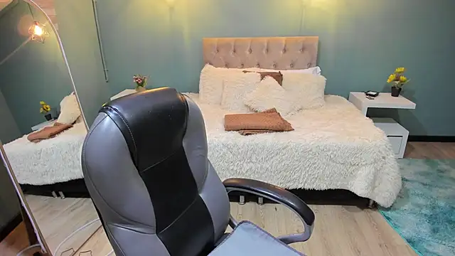 Miss Cataleya   online show from March 2026 11:40:01 AM