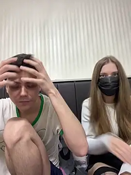 lovburger online show from May 2026 07:55:02 PM