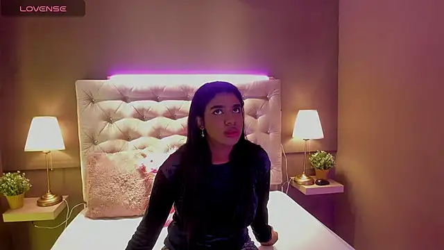 KendraChavez  online show from November 2025 08:30:01 PM