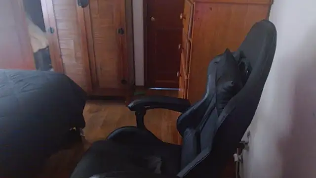 Snapshot of Breadwinnah chatting on September 2025 05:47:02 PM Breadwinnah online show from September 2025 05:47:02 PM