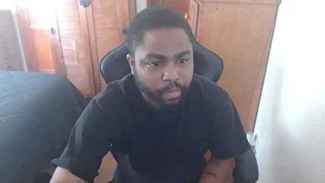 Snapshot of Breadwinnah chatting on September 2025 08:55:02 PM Breadwinnah online show from September 2025 08:55:02 PM