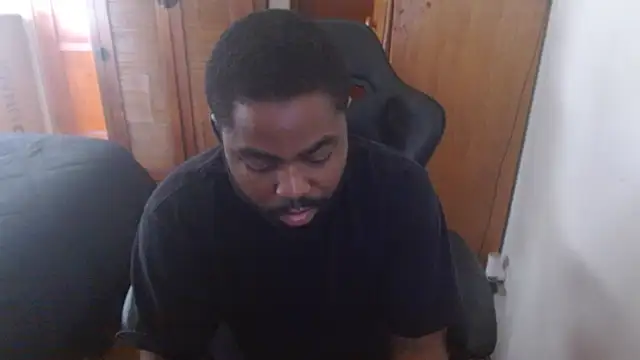 Snapshot of Breadwinnah chatting on September 2025 05:58:01 PM Breadwinnah online show from September 2025 05:58:01 PM