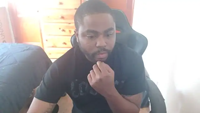 Snapshot of Breadwinnah chatting on September 2025 08:36:02 PM Breadwinnah online show from September 2025 08:36:02 PM