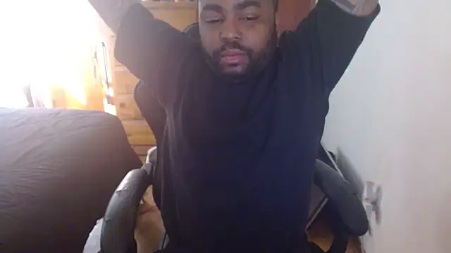 Snapshot of Breadwinnah chatting on October 2025 03:55:01 PM Breadwinnah online show from October 2025 03:55:01 PM