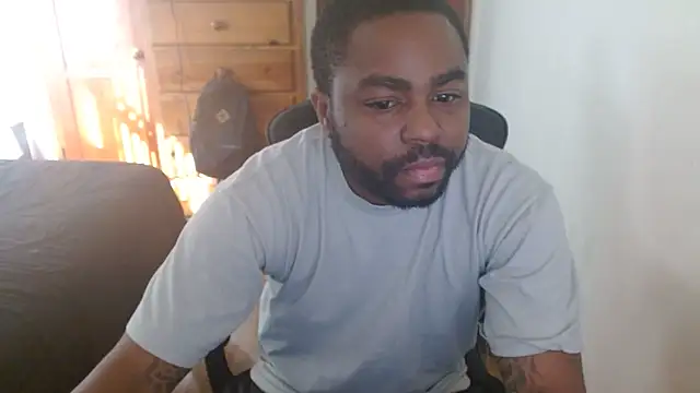 Snapshot of Breadwinnah chatting on October 2025 04:38:02 PM Breadwinnah online show from October 2025 04:38:02 PM