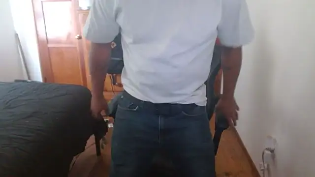 Snapshot of Breadwinnah chatting on October 2025 09:48:01 PM Breadwinnah online show from October 2025 09:48:01 PM