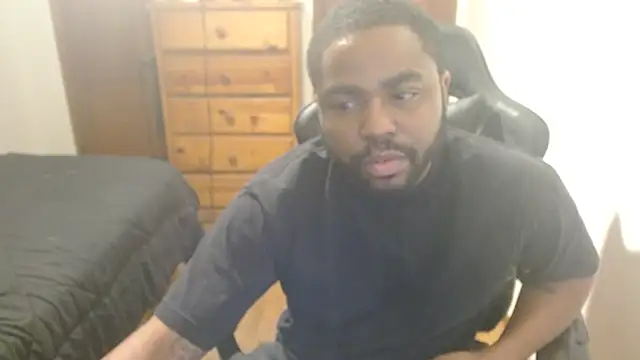 Snapshot of Breadwinnah chatting on October 2025 07:09:02 AM Breadwinnah online show from October 2025 07:09:02 AM