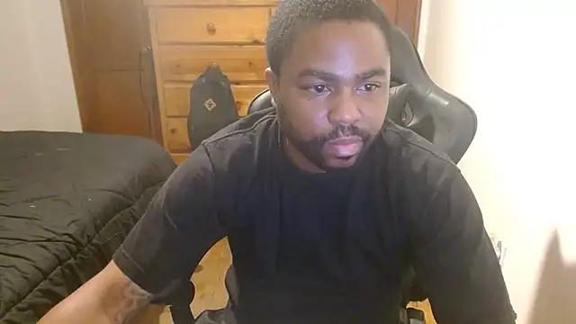 Snapshot of Breadwinnah chatting on October 2025 04:37:01 AM Breadwinnah online show from October 2025 04:37:01 AM