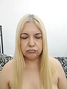 MarielaFerrer online show from November 2025 12:27:02 PM