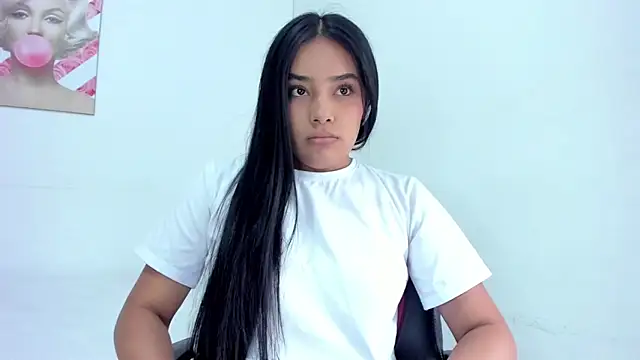 Snapshot of valeria_millers chatting on April 2026 05:26:01 PM valeria millers online show from April 2026 05:26:01 PM