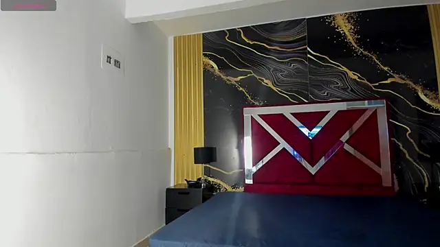 VioletRose as online show from January 2026 08:01:01 PM