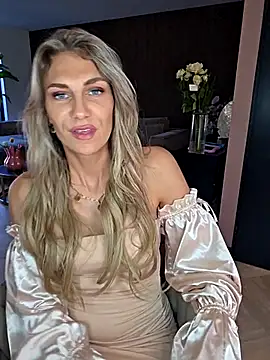 Snapshot of Melody1600 chatting on April 2026 01:13:02 PM Melody1600 online show from April 2026 01:13:02 PM