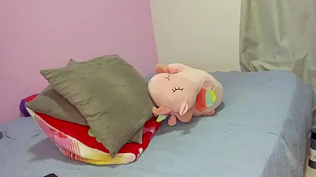 Snapshot of milaura25 chatting on March 2026 09:36:02 PM milaura25 online show from March 2026 09:36:02 PM