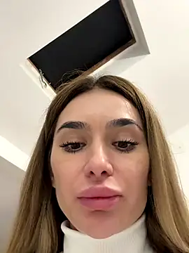 Snapshot of KaseyQuinn_ chatting on October 2025 05:21:01 PM KaseyQuinn  online show from October 2025 05:21:01 PM