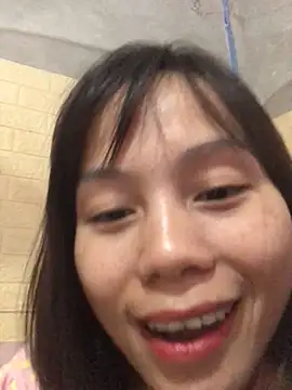 Snapshot of QuingLin chatting on October 2025 05:10:02 AM QuingLin online show from October 2025 05:10:02 AM