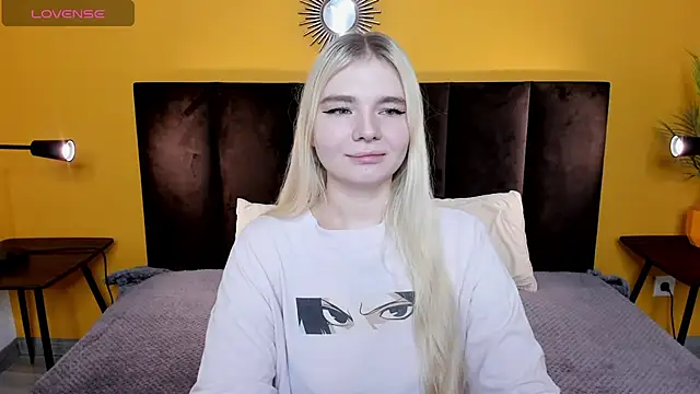 RuthBryant online show from December 2025 12:41:02 AM