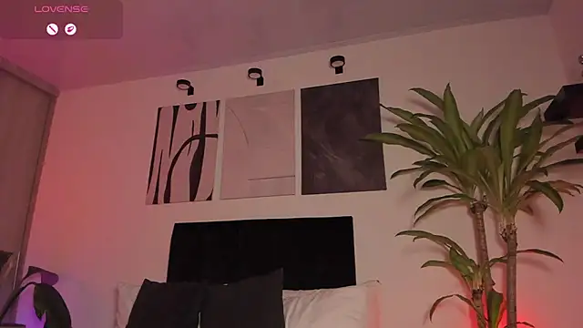 izzyvega   online show from February 2026 02:53:01 AM