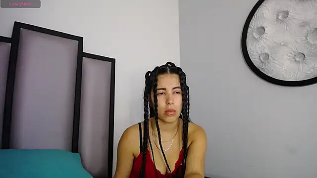 Lucy-23 online show from November 2025 04:22:02 AM